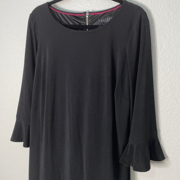 LAUNDRY BY SHELLI SEGAL Black Dress With Ruffle Sleeves | Medium - Picture 3 of 8